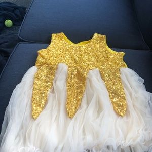 TODDLER DRESS...SIZE 3/4